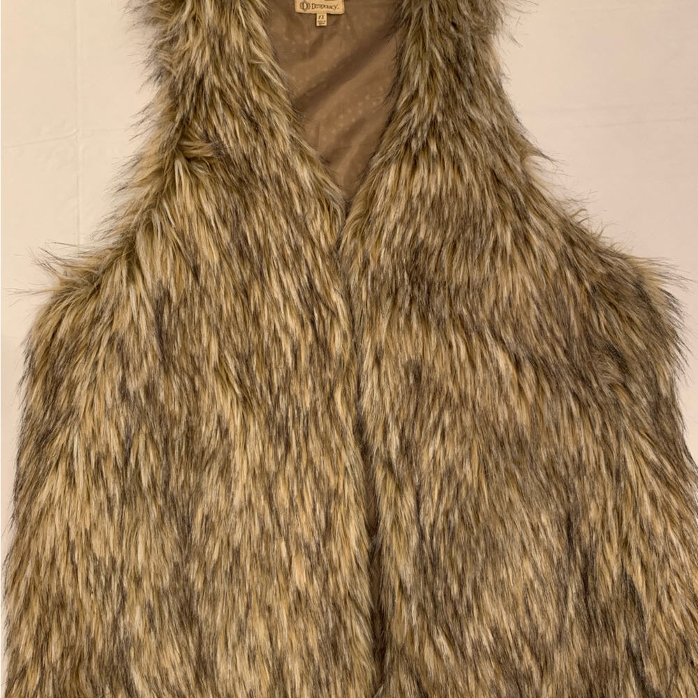 💥SOLD💥Faux Fur Vest